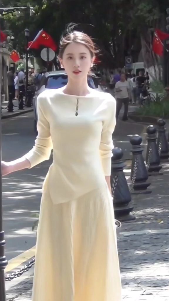 French Style Knit Dress Set for Women Autumn Winter 2025 New Petite Off-Shoulder Long Skirt Two-Piece