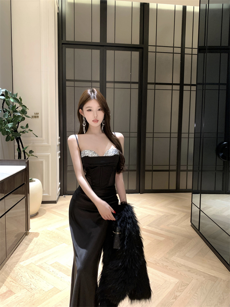 Women's Off-Shoulder Bodycon Midi Dress in Black - Elegant French Style - Image 2