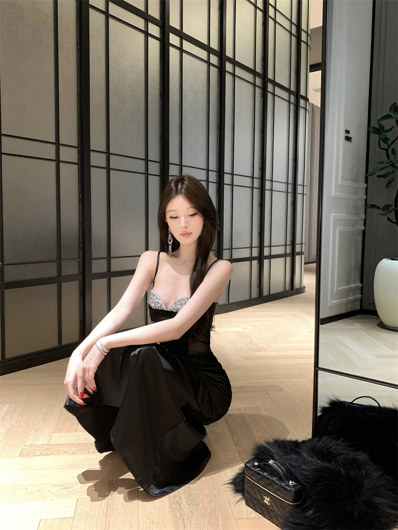 Women's Off-Shoulder Bodycon Midi Dress in Black - Elegant French Style - Image 3