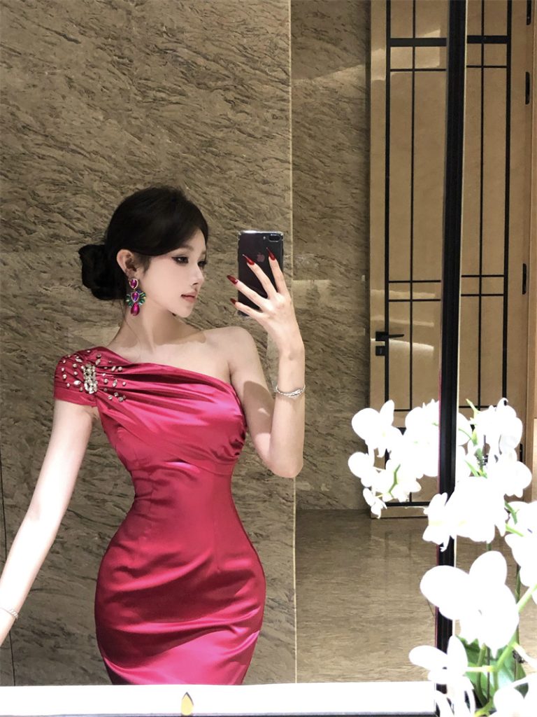 Elegant French Style Slim Fit One Shoulder High Waist Short Dress