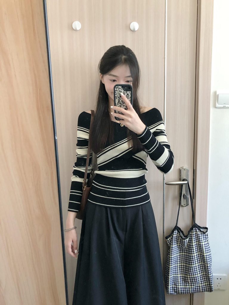 Early Autumn French Cross V-Neck Slim Fit Striped Knit Sweater Off-Shoulder Top for Women